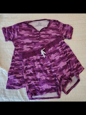 Little Sleepies Purple Henley Pajama Top and Shorts Set Womens Size Large